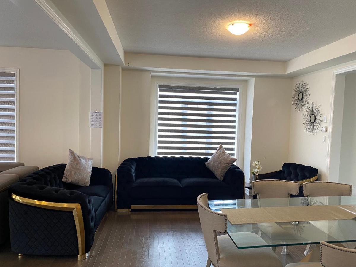 537 Veterans Dr Brampton On L7A 0C4ヴィラ エクステリア 写真